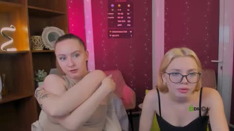 Snapshot of sendi_cais chatting on 11/10/25, 06:56 Sendi online show from 11/10/25, 06:56