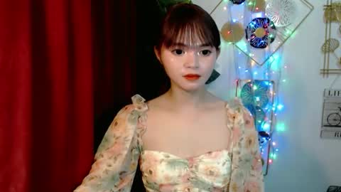 sensational_yeng online show from 12/22/25, 10:40