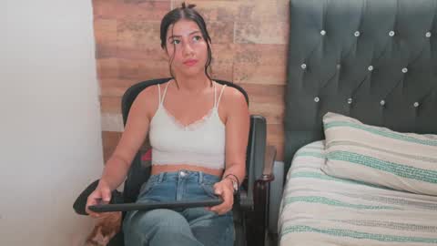 senssual_goddess online show from 03/04/25, 10:16