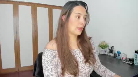 Snapshot of sensual__lady chatting on 10/08/25, 08:50 Samantha - online show from 10/08/25, 08:50