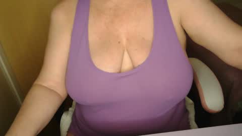 Snapshot of sensual_cris chatting on 10/07/25, 12:46 CRIS  online show from 10/07/25, 12:46