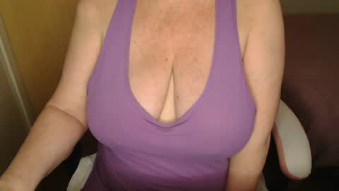 Snapshot of sensual_cris chatting on 10/08/25, 02:36 CRIS  online show from 10/08/25, 02:36