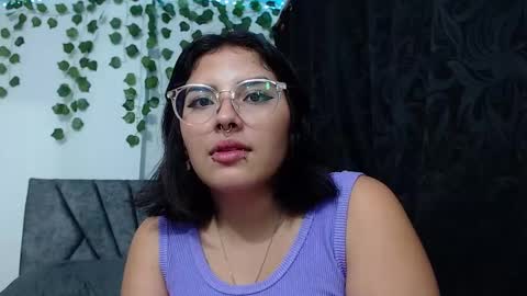Camille and sophie online show from 02/03/25, 02:36