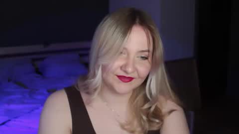 Ilona online show from 05/19/26, 01:56