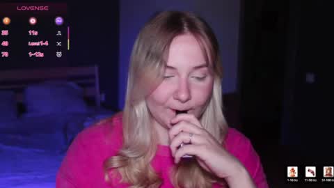 Snapshot of sensual_girrrl chatting on 07/16/26, 12:27 Ilona online show from 07/16/26, 12:27