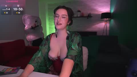 Jasmine online show from 03/03/25, 06:44