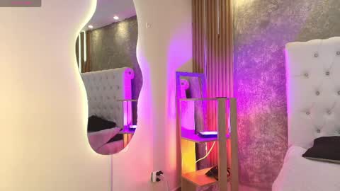 Snapshot of sensual_kim77 chatting on 05/29/26, 02:37 Sensual Kim77 online show from 05/29/26, 02:37