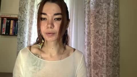 sensual_kitten_ online show from 12/05/25, 11:52