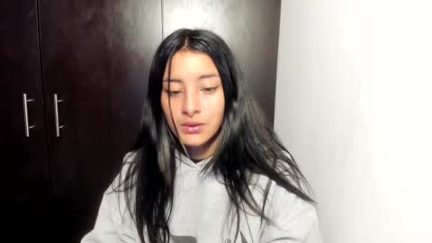 sensual_skinny online show from 09/24/25, 12:30