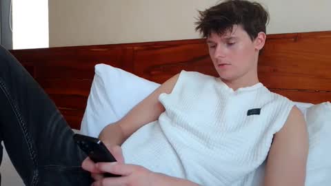 Cam online show from 05/04/26, 11:45