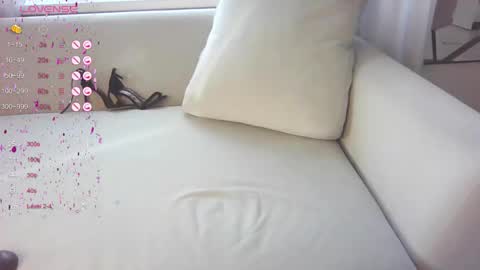 Snapshot of sensualberry chatting on 02/12/26, 07:14 sensualberry online show from 02/12/26, 07:14
