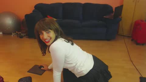 Snapshot of sensualmyra chatting on 10/15/25, 03:01 sensualmyra online show from 10/15/25, 03:01