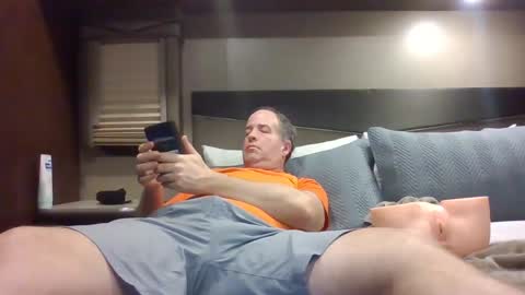 senyai40 online show from 10/13/25, 05:40