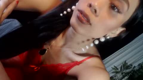 Snapshot of senyora_evangelista chatting on 03/25/26, 02:06 senyora_evangelista online show from 03/25/26, 02:06