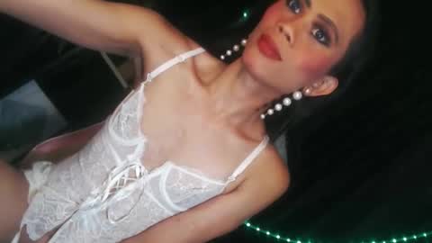 Snapshot of senyora_evangelista chatting on 04/15/26, 10:22 senyora_evangelista online show from 04/15/26, 10:22