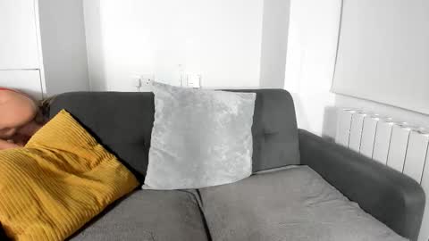 Snapshot of senzual_naughtyx chatting on 03/06/26, 10:17 senzual_naughtyx online show from 03/06/26, 10:17