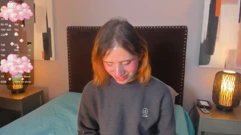 Snapshot of seraphine_star chatting on 02/08/26, 10:02 Seraphine star online show from 02/08/26, 10:02