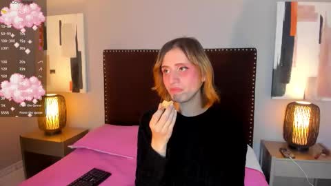 Snapshot of seraphine_star chatting on 02/19/26, 03:02 Seraphine star online show from 02/19/26, 03:02