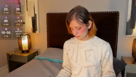 Snapshot of seraphine_star chatting on 03/15/26, 12:49 Seraphine star online show from 03/15/26, 12:49