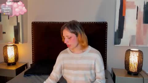 Snapshot of seraphine_star chatting on 03/22/26, 01:31 Seraphine star online show from 03/22/26, 01:31