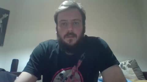 Snapshot of serbianguy8 chatting on 04/19/26, 09:06 serbianguy8 online show from 04/19/26, 09:06
