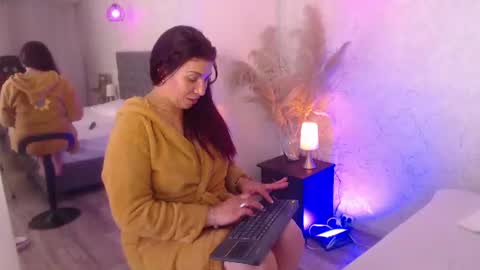 Serena online show from 06/24/26, 10:53