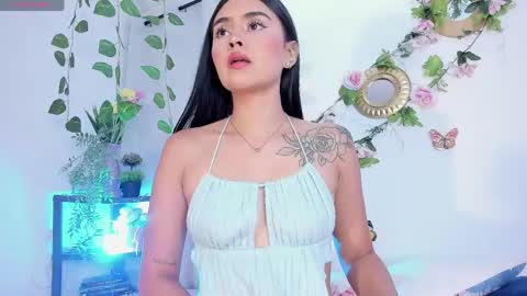Snapshot of serena_jeyns chatting on 04/26/26, 10:51 SERE online show from 04/26/26, 10:51