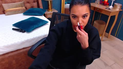 Snapshot of serena_mendez chatting on 01/25/25, 12:58 Serena online show from 01/25/25, 12:58