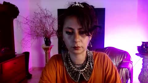 Serena Xyz online show from 10/07/25, 06:49