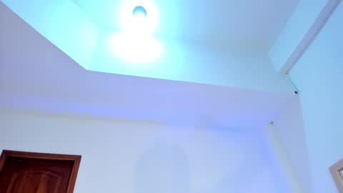 serenaaveline online show from 09/18/25, 10:01