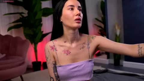 Serena online show from 12/02/25, 11:59