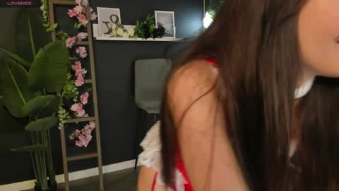 Serena online show from 12/17/24, 08:10