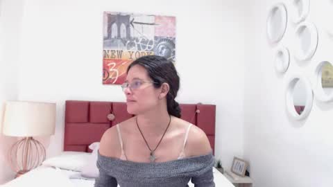 sereneclarks_ online show from 12/17/24, 03:17