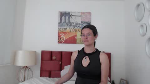sereneclarks_ online show from 12/27/24, 10:37