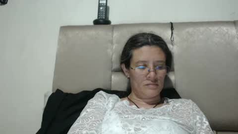 sereneclarks_ online show from 01/15/25, 01:56
