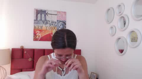 sereneclarks_ online show from 01/20/25, 01:53