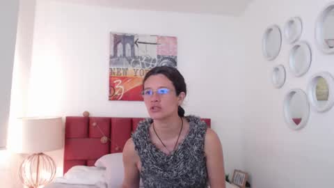 sereneclarks_ online show from 01/22/25, 12:49