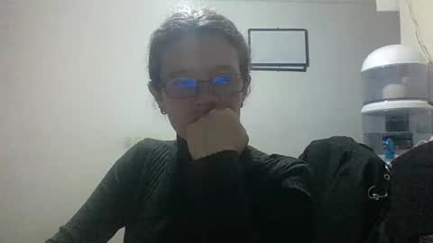 sereneclarks_ online show from 02/04/25, 01:56