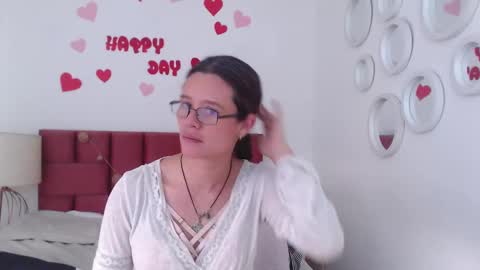 sereneclarks_ online show from 02/28/25, 06:41