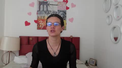 sereneclarks_ online show from 03/05/25, 12:33
