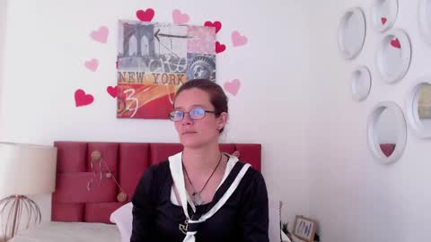 sereneclarks_ online show from 03/10/25, 06:34