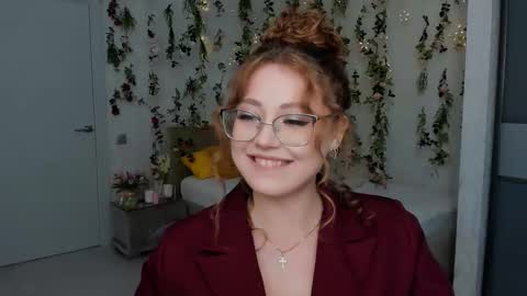 Ophelia online show from 09/12/25, 06:08