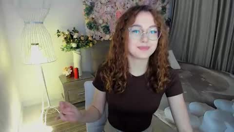 Snapshot of sereneflame chatting on 11/22/25, 07:35 Ophelia online show from 11/22/25, 07:35