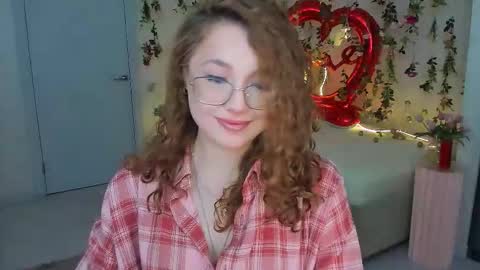 Snapshot of sereneflame chatting on 02/15/26, 06:04 Ophelia online show from 02/15/26, 06:04