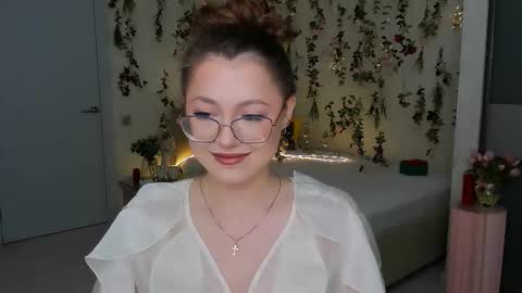 Snapshot of sereneflame chatting on 03/23/26, 04:11 Ophelia online show from 03/23/26, 04:11