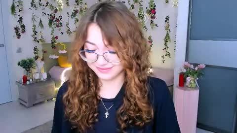 Snapshot of sereneflame chatting on 06/02/26, 10:06 Ophelia online show from 06/02/26, 10:06