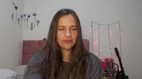 Snapshot of serenity_crystal chatting on 01/07/25, 11:45 serenity_crystal online show from 01/07/25, 11:45