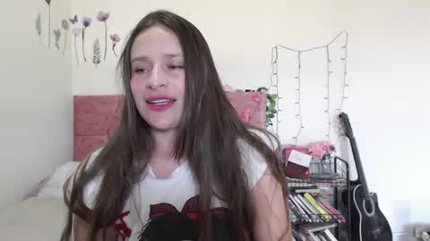 Snapshot of serenity_crystal chatting on 01/19/25, 09:13 serenity_crystal online show from 01/19/25, 09:13