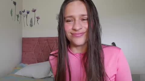 Snapshot of serenity_crystal chatting on 11/01/25, 05:59 serenity_crystal online show from 11/01/25, 05:59