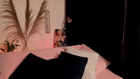 Serenity online show from 10/23/25, 12:21